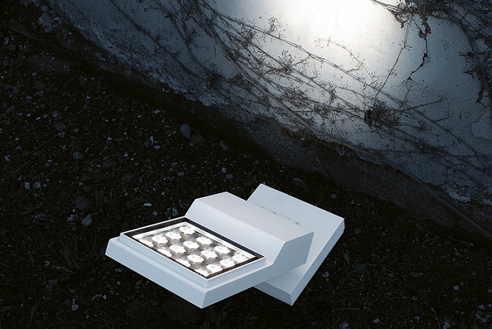 Cefiso Spot Lamp by Artemide Lamps