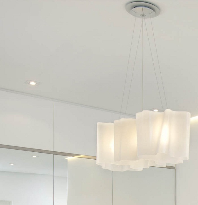 Logico Triple Pendant Lamp by Artemide Lamps
