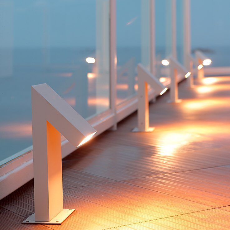 Chilone Floor LED Lamp by Artemide Lamps