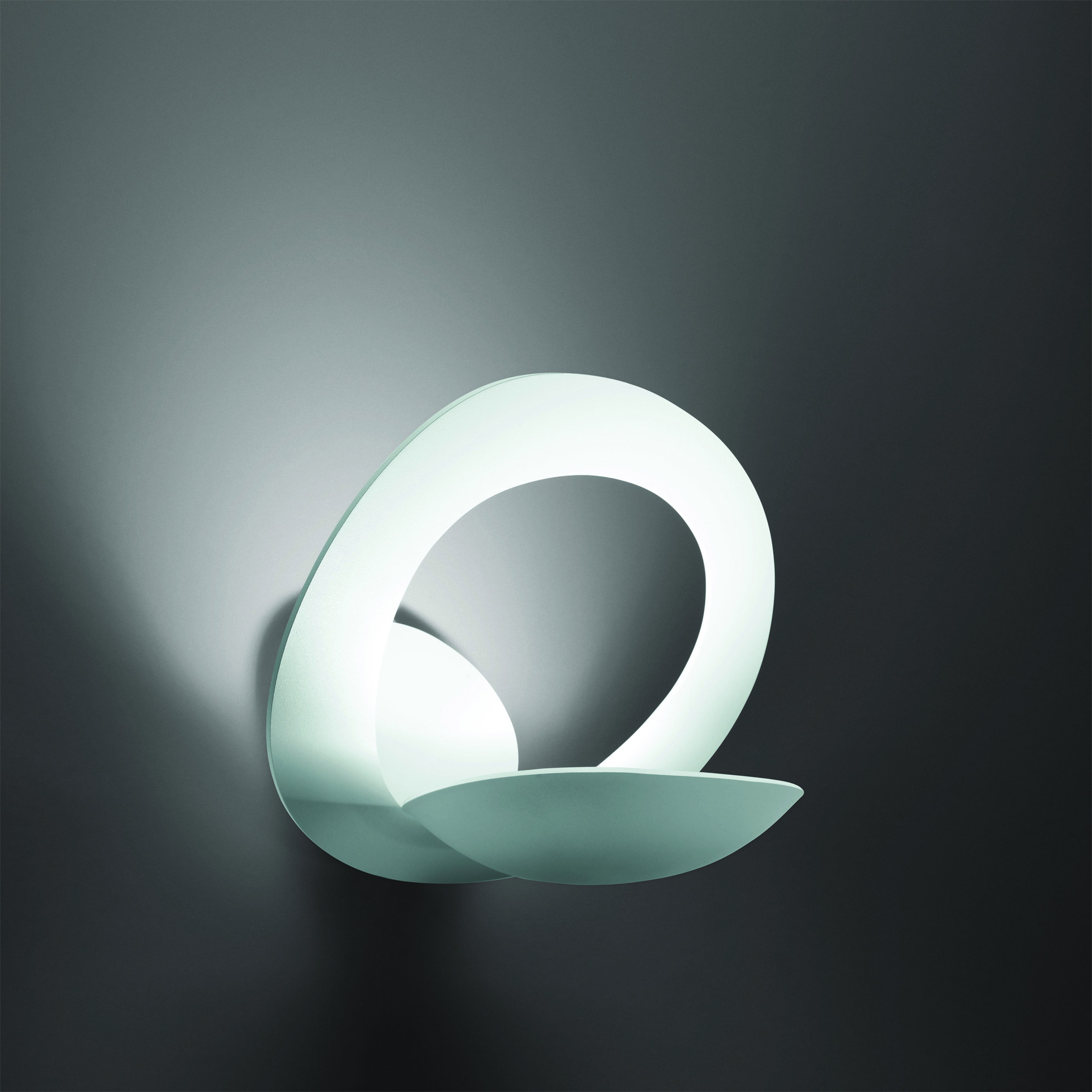 Pirce Wall Lamp by Artemide Lamps