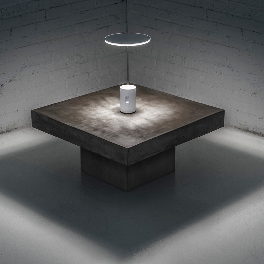 Sisifo Table Lamp by Artemide Lamps