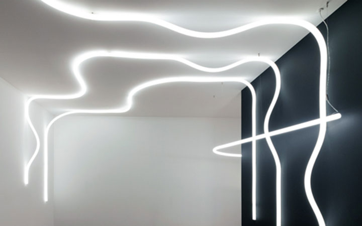 LA LINEA WALL/CEILING LAMP by Artemide Lamps