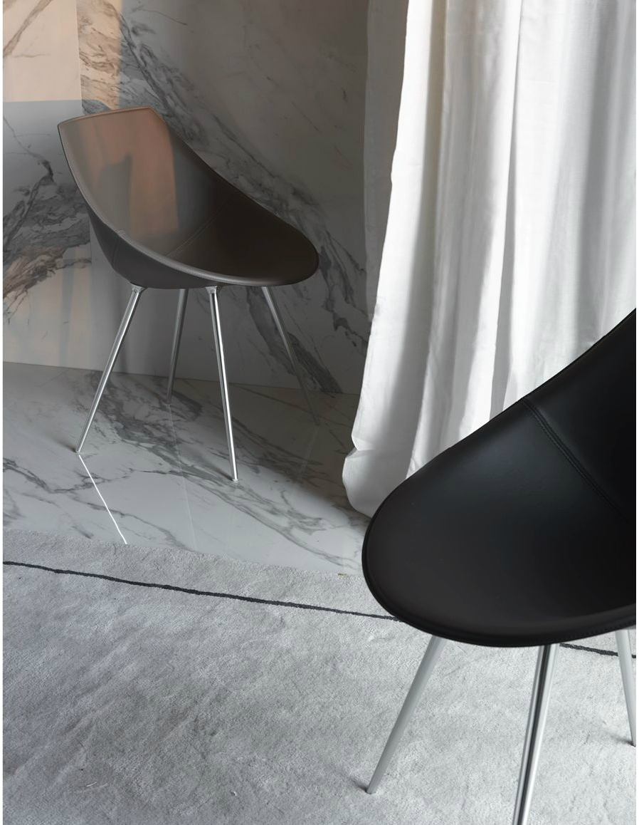 Lago Leather Chair by Driade Chairs