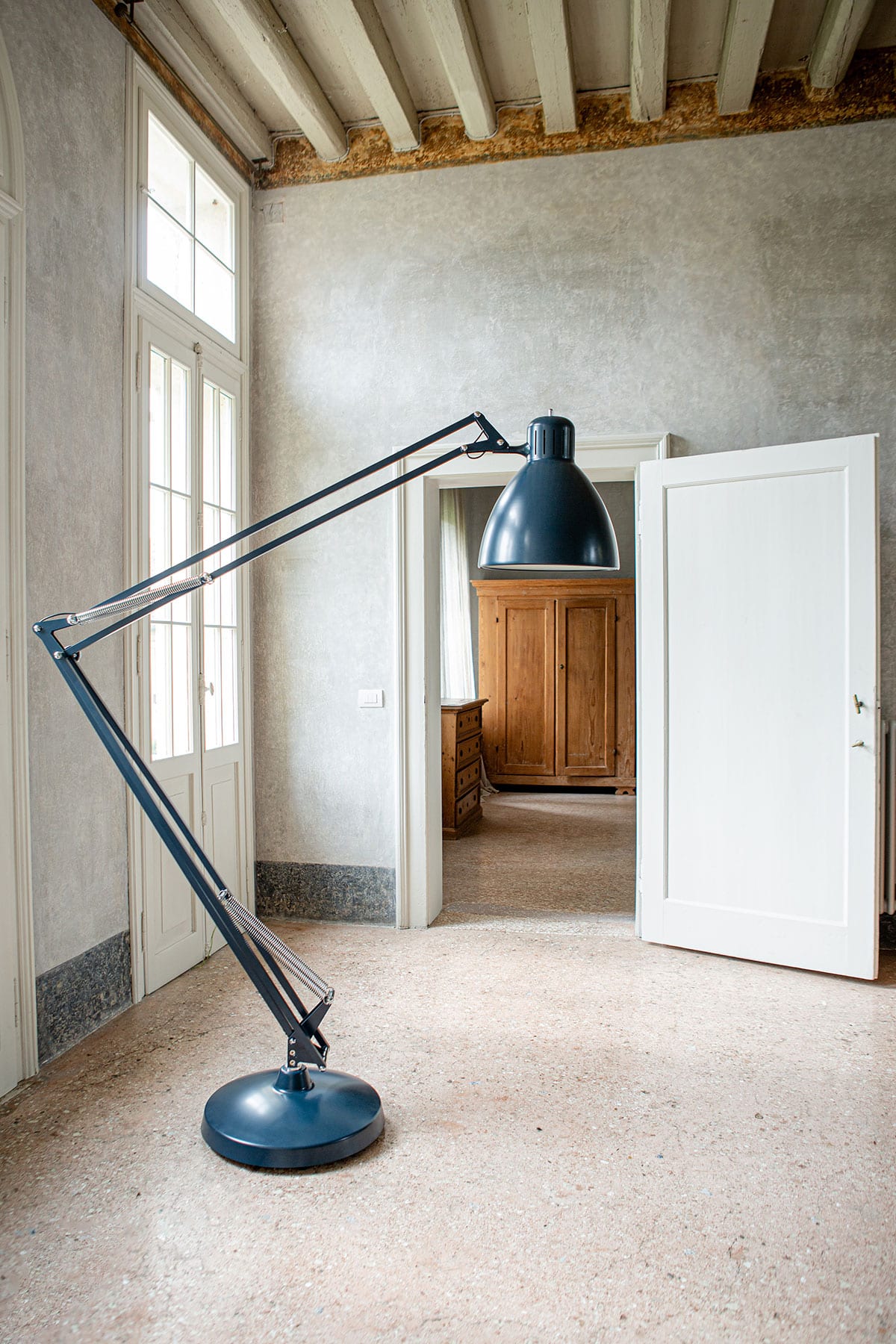 JJ BIG INDOOR FLOOR LAMP by Leucos Lamps
