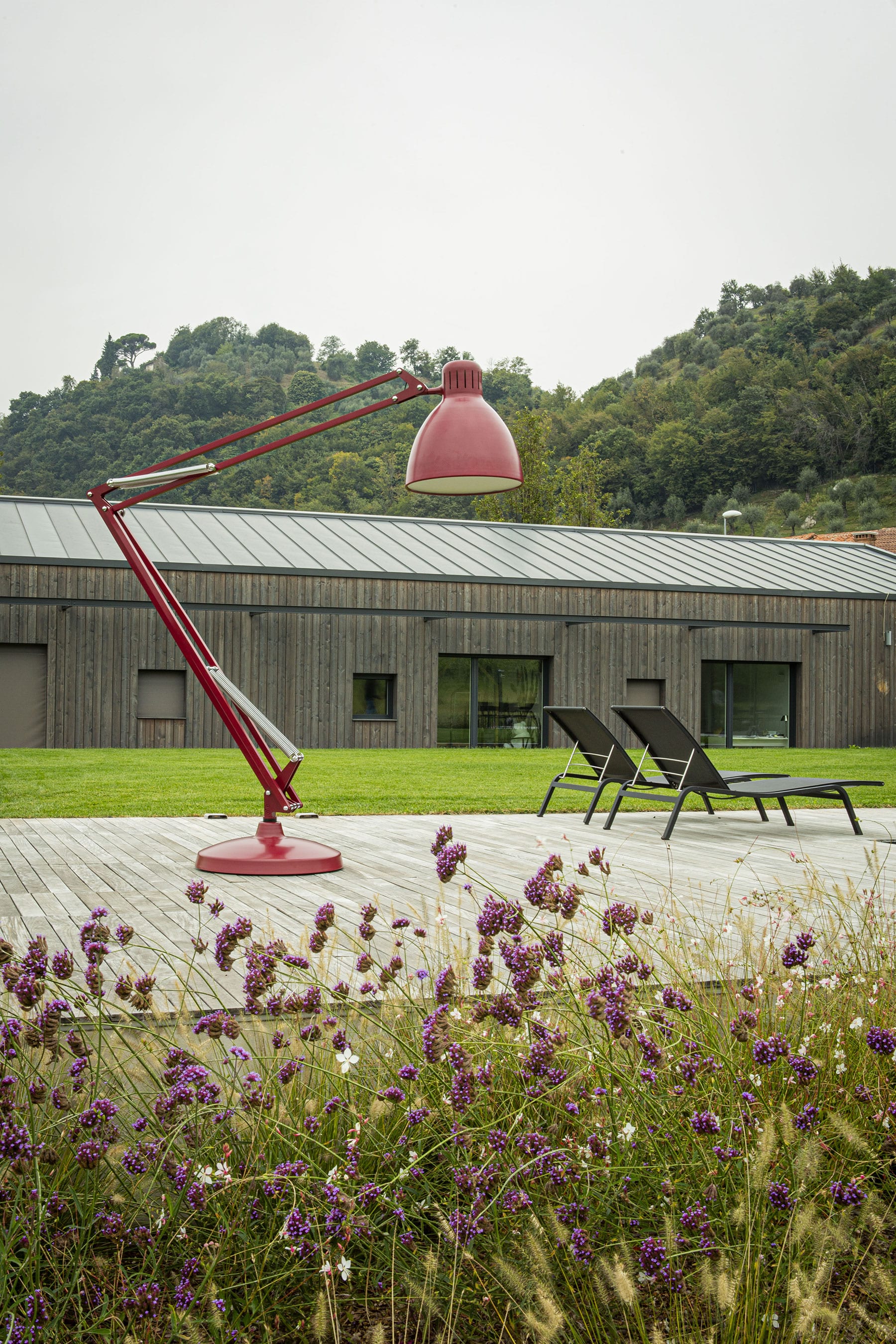 JJ GREAT OUTDOOR FLOOR LAMP by Leucos Lamps