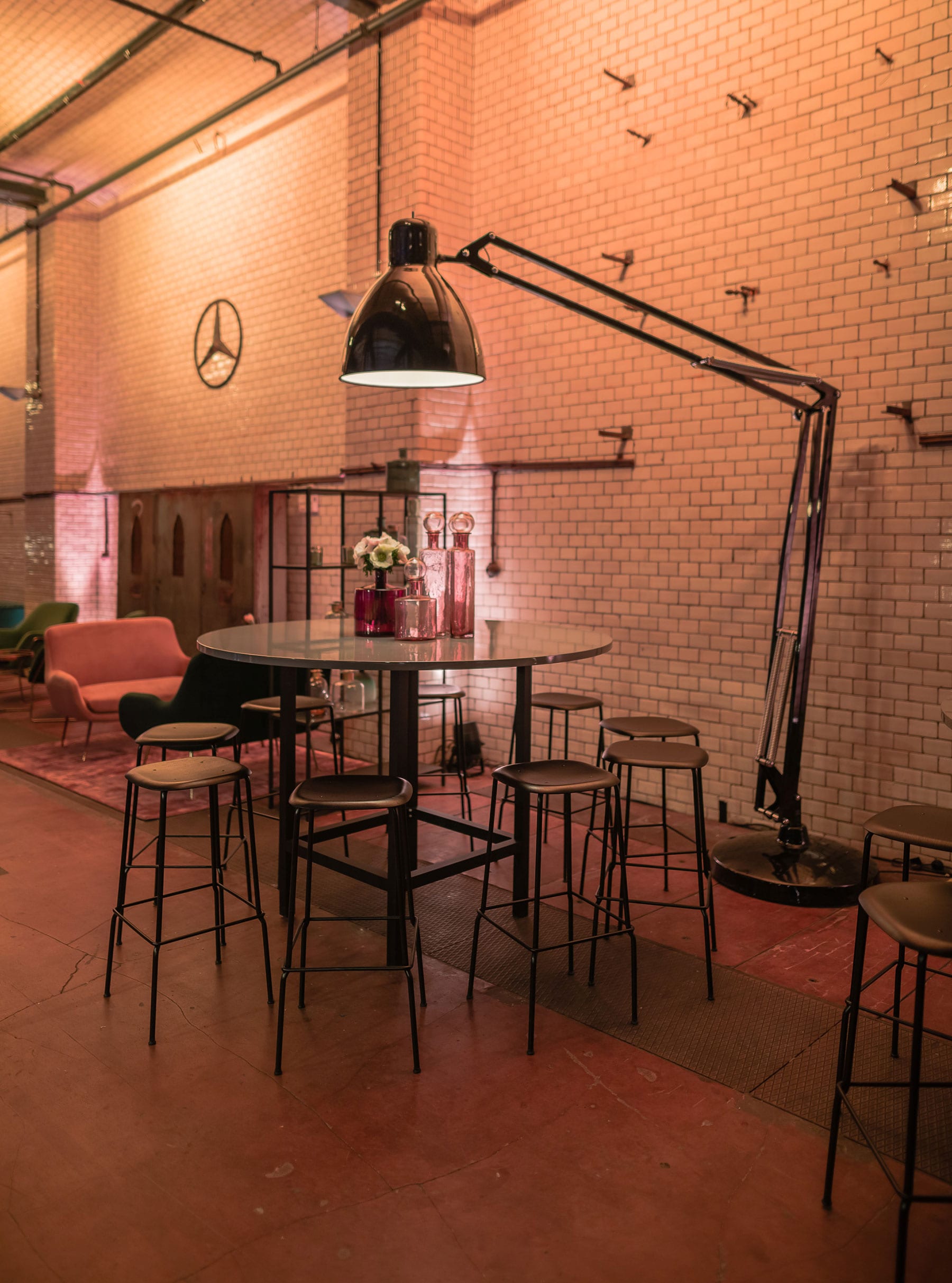 JJ GREAT INDOOR FLOOR LAMP by Leucos Lamps
