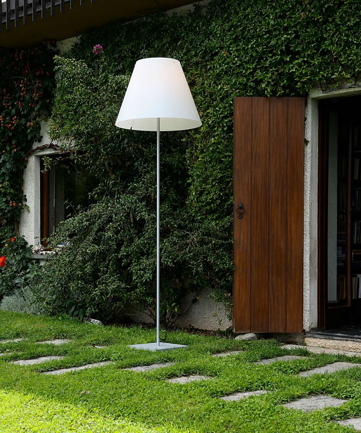 Grande Costanza Open Air Floor Lamp by LucePlan Lamps