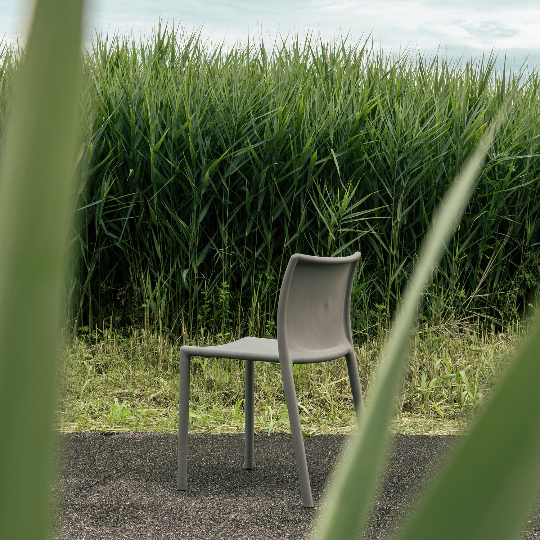 RE Air-Chair by Magis Chairs