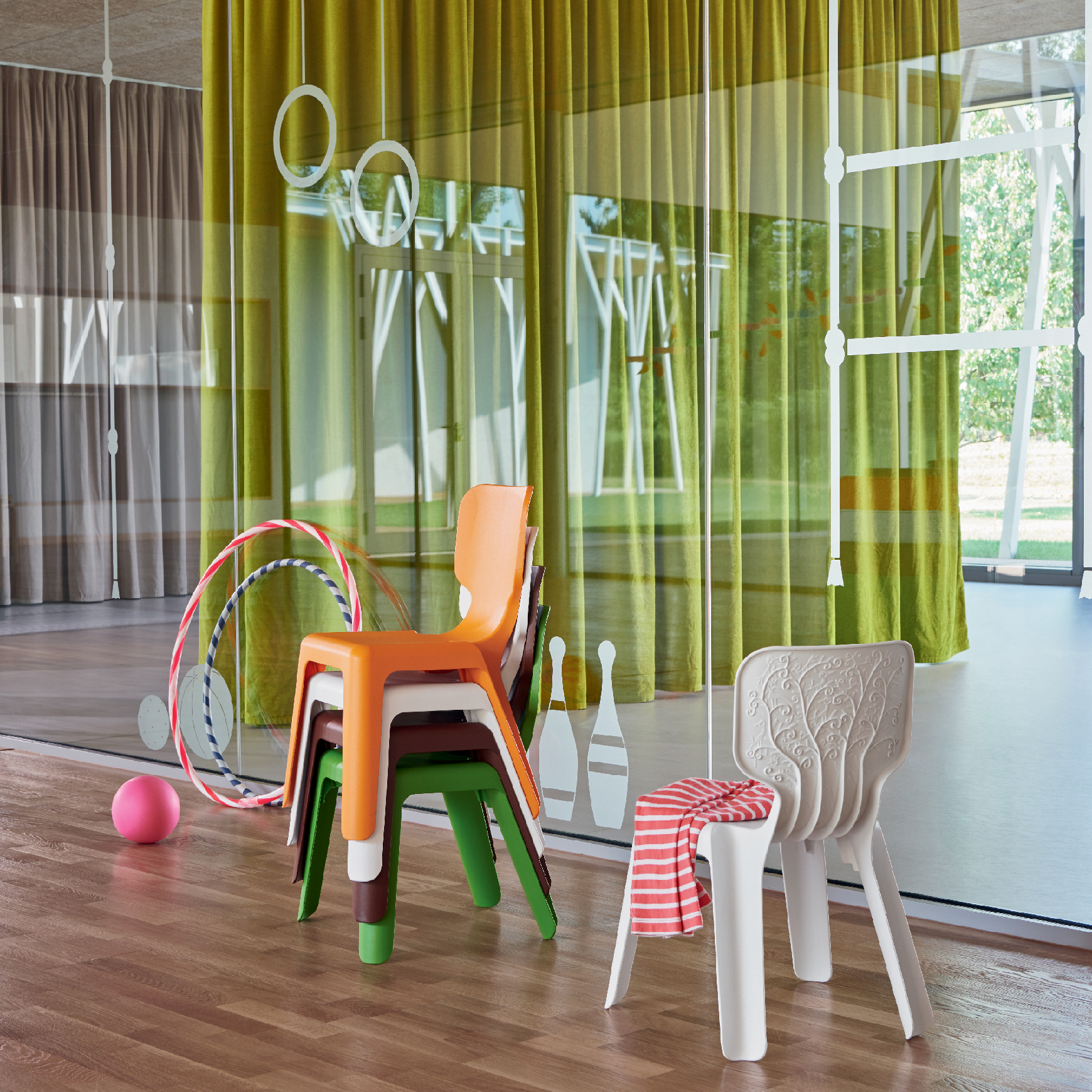 Alma Stacking Chair by Magis Accessories