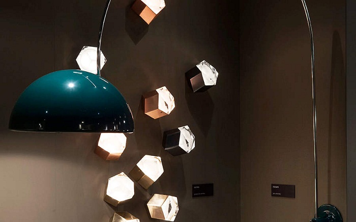 Astro Wall Lamp by Oluce Lamps