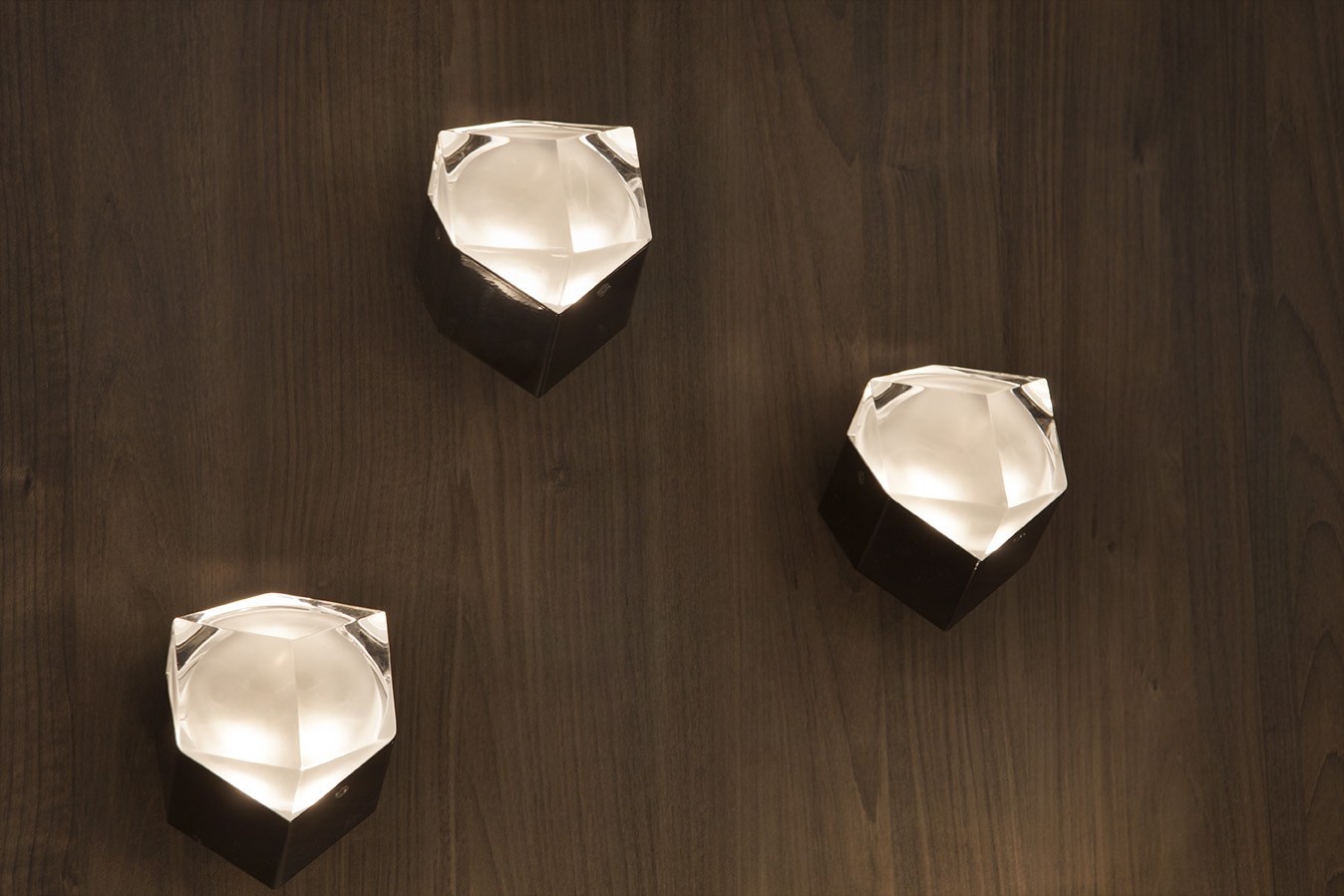 Astro Wall Lamp by Oluce Lamps