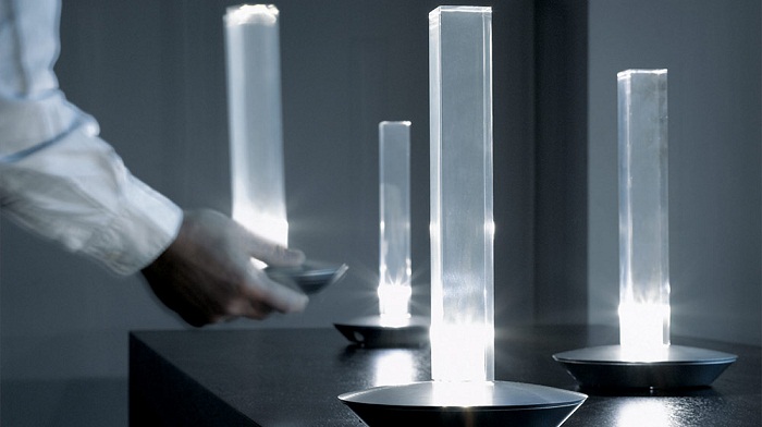 Cand-LED Table Lamp by Oluce Lamps