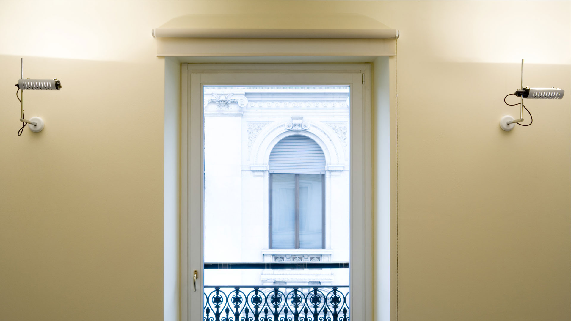 Colombo Wall Lamp by Oluce Lamps