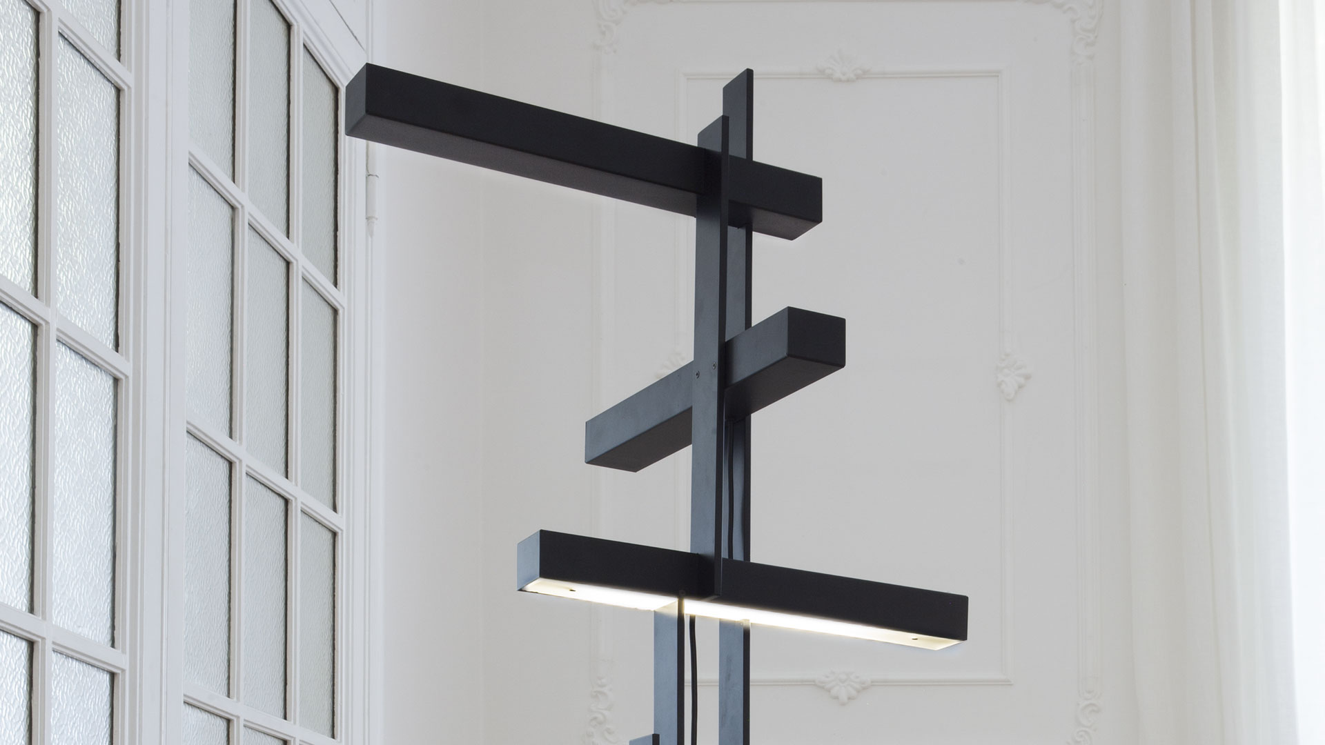 Las Floor Lamp by Oluce Floor Lamps