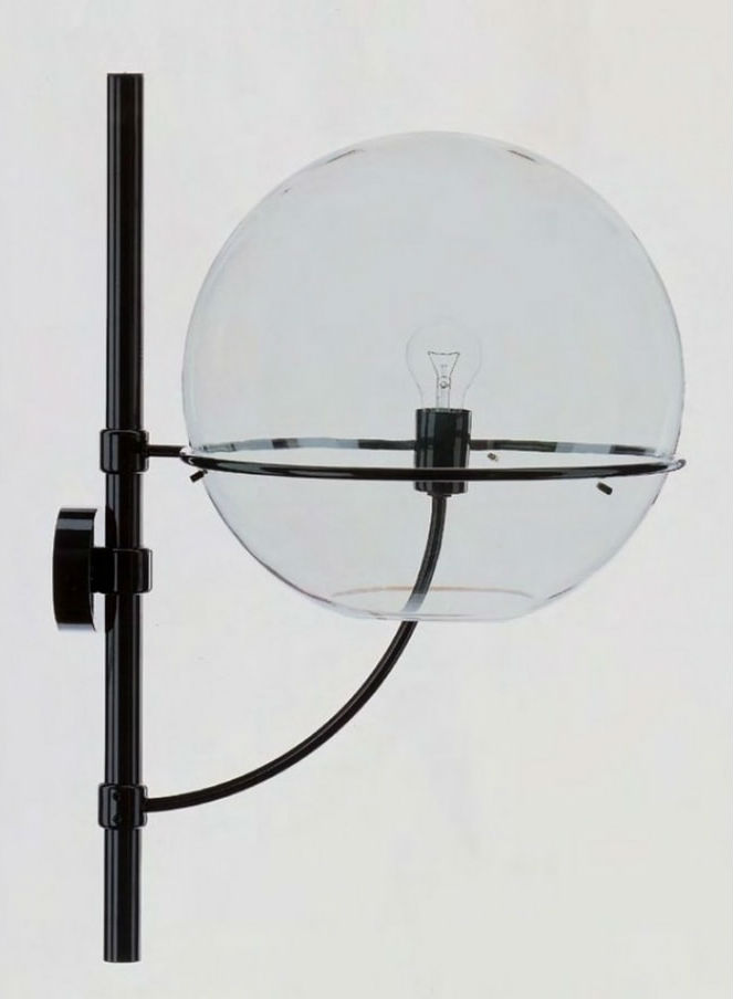 Lyndon Outdoor Wall Lamp by Oluce Lamps
