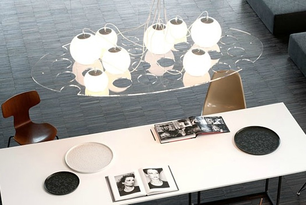 Plateau 476 Pendant Lamp by Oluce Lamps