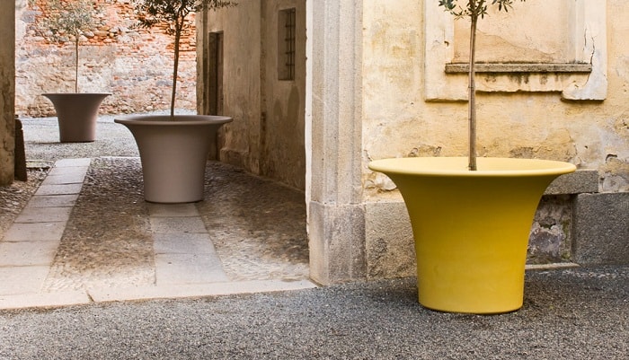 Cone Big Outdoor Planters by Serralunga Planters Round