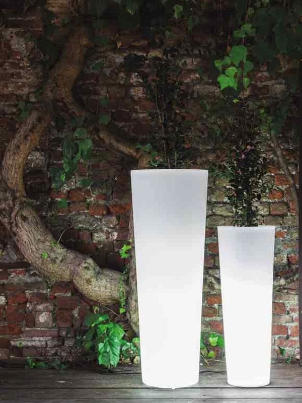 Kabin High Planter Illuminated by Serralunga Planters Illuminated