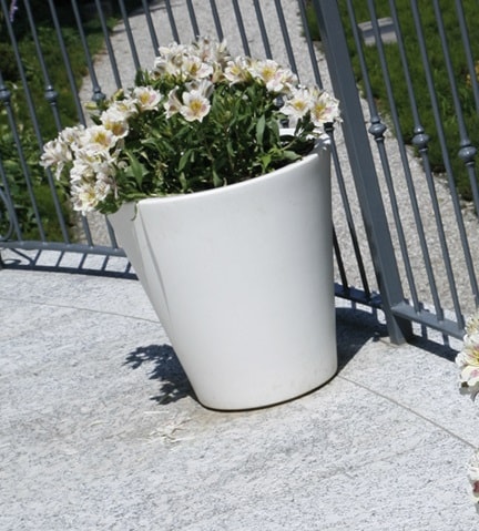 New Pot Planters 34, 40, 50 by Serralunga Planters Round