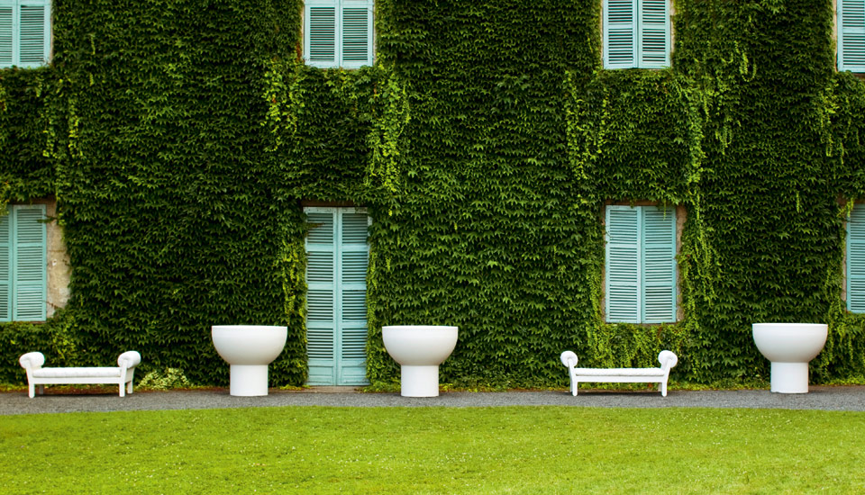 Primavera Outdoor Planters by Serralunga Planters Round