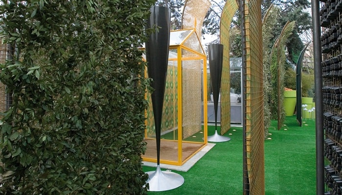 HiC Outdoor Planters by Serralunga Planters Round