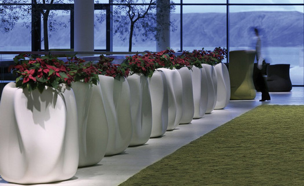 New Wave Outdoor Planters by Serralunga Planters Round