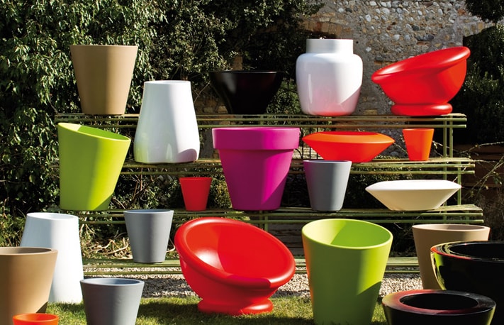 Kew Outdoor Pot by Serralunga Planters Round