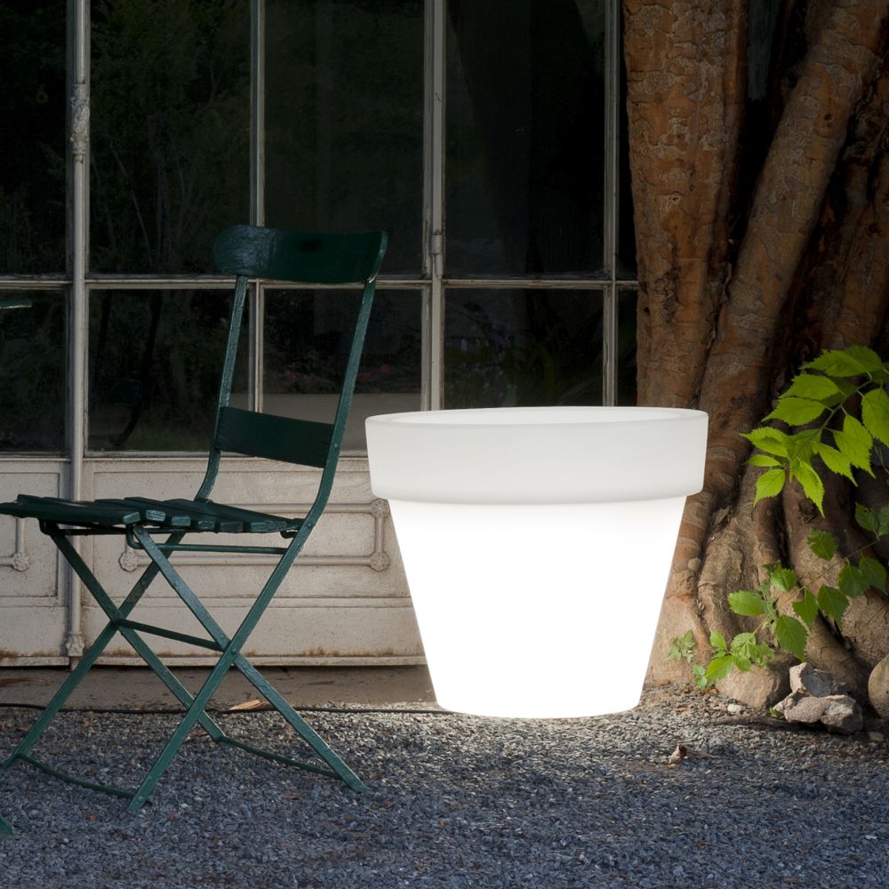 Bordato Liscio Planters Illuminated by Serralunga Planters Illuminated