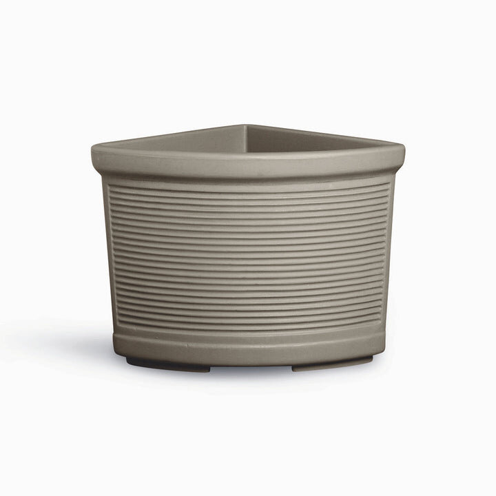 Millerighe Angolo Planter by Serralunga Planters Round